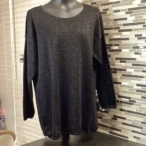 Jaclyn Smith long sleeve black and silvery glitter sweater. Size large (PP3)